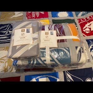 NEW: Twin bed quilt and pillow sham